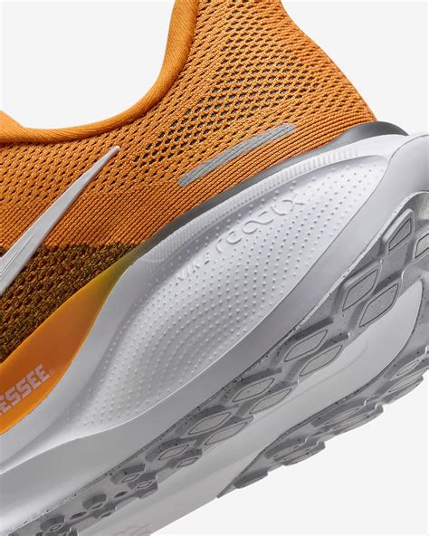 Tennessee Pegasus 41 Men's Nike College Road Running Shoes